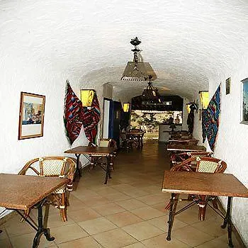 Le Lys Hotel