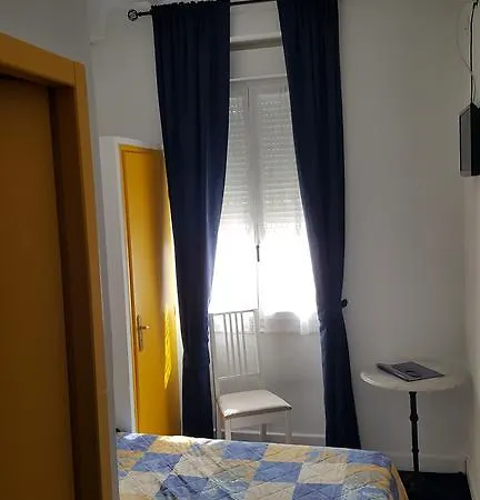 هوتل لو ليس 2*