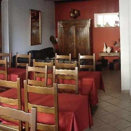 هوتل لو ليس 2* جوان ليه باه